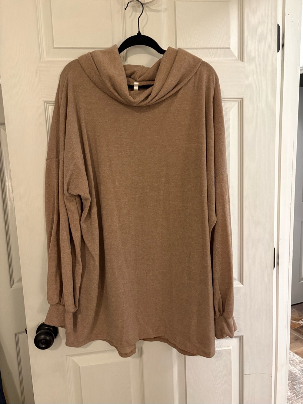 Cozy Hooded Tunic Sweater in Light Brown